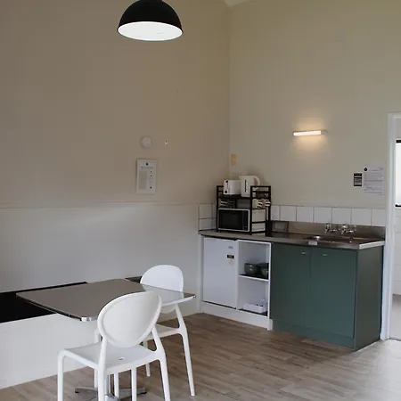 Hugo & Carters Backpackers & Motel-2